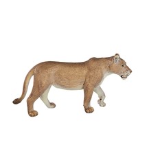 Schleich 2006 Lioness Female Lion Figurine #14363 - £4.72 GBP