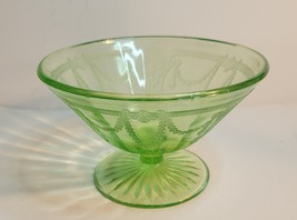 Green Uranium Anchor Hocking Cameo Ballerina Mayo Pedestal Dish - £22.43 GBP