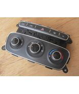 OEM 2014 2015 KIA Sorento Manual Heater A/C Control Unit Buttons Panel S... - $158.39