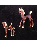 Vintage 2pc Mare Colt Scatter Pins Brown Gold Tone Enamel Brooches - $317.41 MXN