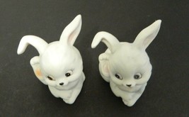 Homco 1458 White Rabbit Figurines Bunnies Scratching Ear Lot of Two Tags - £13.12 GBP