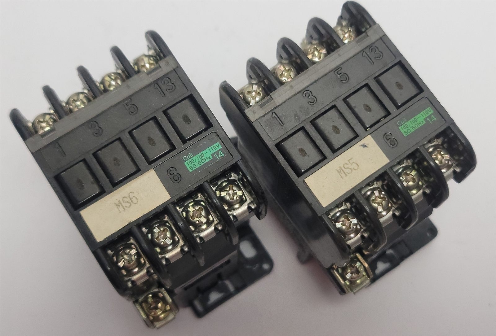 Lot of 2 Fuji Electric SRCa3631-0/X (4a) Contactors , 20A , 100-110V Coil - $9.77