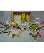 Melissa &amp; Doug LACE AND TRACE FARM 5 Wooden Panels with Laces - $282.14 MXN