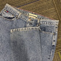 Tommy Hilfiger Classic Fit Jeans Womens Size 12 Blue Denim High Rise Vin... - $34.99
