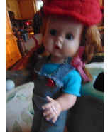 vintage R &amp; B HARD PLASTIC 11 IN DOLL` LITTLIST BALL PLAYER - $956.41 MXN