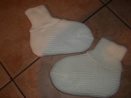 knit socks white 1 size fits all nwot - $15.05 CAD