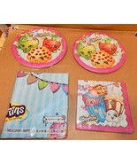 Shopkins Party Table Cover 54&quot; x 84&quot; 16 Napkins Lg Paper Plates 16ea Uni... - €8,24 EUR