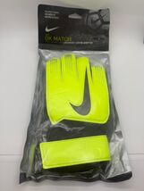 BRAND NEW in package - Nike GK Match Youth Gloves Size 7 yellow/black NWT - $27.17 CAD