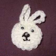 Vintage Crochet Easter White Bunny Rabbit Head Holiday Pin Brooch Hand Made - £7.50 GBP