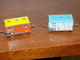 2 Tin German Toy Train Boxcars - €20,26 EUR