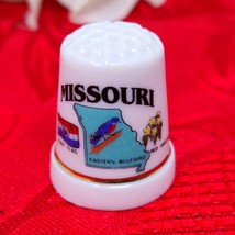 Vintage Missouri Mo Porcelain Thimble Sewing State Flag Bird Flower - $5.98