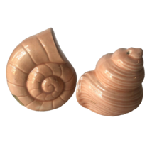 Condo Beach House Kitchen Table Seashell Shakers Ceramic Conch Pink 3&quot; Trudy - £11.01 GBP