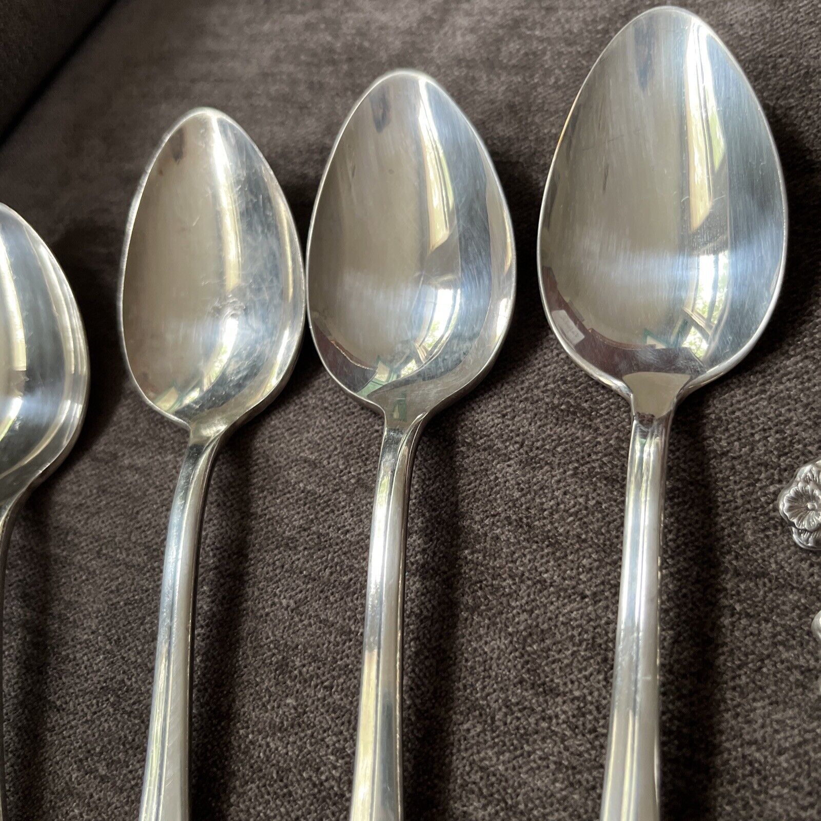 4! DAFFODIL Dessert or Oval Soup Spoons Silverplate Rogers 1950 6 Sets A... - $19.70