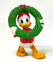 Vintage Disney Applause Donald Duck With Christmas Wreath PVC Figure - £4.74 GBP