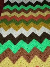 Rosanne Style Hand Made Afghan Throw Knit Medium Vintage 1960s Zig Zag  54&quot;x68&quot; - £19.99 GBP