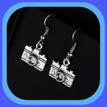 New Unique Cute Trendy Vintage Camera Earrings - $6.00