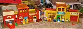 Fisher Price Little People vintage Play Family Village - £27.97 GBP