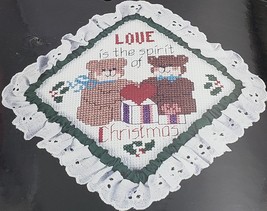 Trim &#39;N Wire Love Is the Spirit Of Christmas #8922 Counted Cross Stitch ... - £13.18 GBP