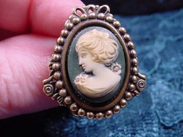 (CHAT-T3-9) Tiny Lady Bow In Hair Green Oval Cameo Hatpin Hat Pin Pins Brass - £21.66 GBP