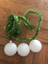 Christmas Ornaments And Tree Decoration - $9.78