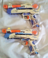 2 Toy Pistol Guns with Flashing Lights &amp; Sound - Fun Stuff brand EUC - £5.51 GBP