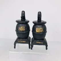 Vintage Black Pot Belly Stove Salt &amp; Pepper Shakers Set Plastic Hong Kong - £11.42 GBP