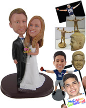 Personalized Bobblehead Wedding Couple With A Bouquet Ready For A Picture - Wedd - £124.67 GBP