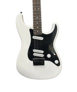 Squier Guitar - Electric Stratocaster 462938 - $5,635.56 MXN