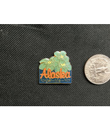 Alaska Forget Me Not Flowers Lapel Souvenir Pin - $169.07 MXN
