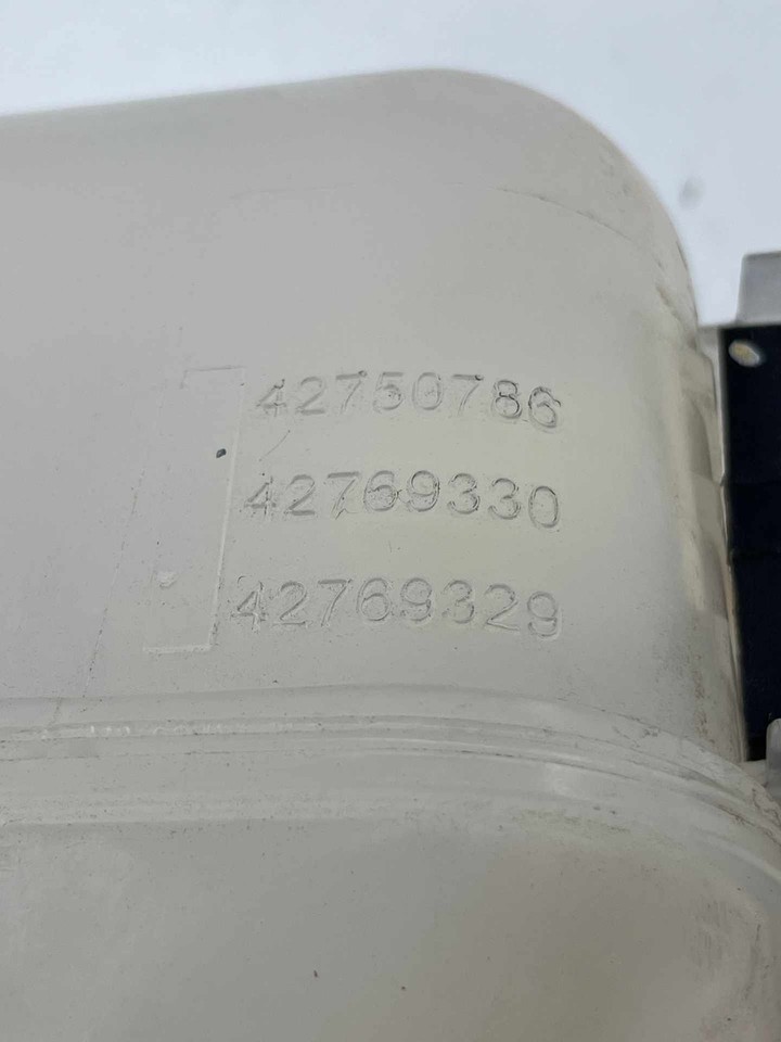 2023 Chevy Bolt EUV LT Drive Motor Battery Surge Tank With Hose & Cap 42769329 Item image 8