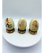 Vintage Anri Toriart Annual Easter Egg Figurine Lot  Wooden Bases Italy - $9.49