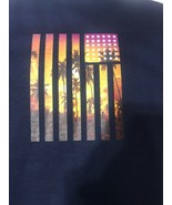 Gildan TShirt Navy Blue Unisex Flag/palm Trees M - $227.99 MXN