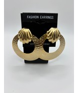 Fashion Design Gold Plated Earring for Women - Round - $5.77 CAD