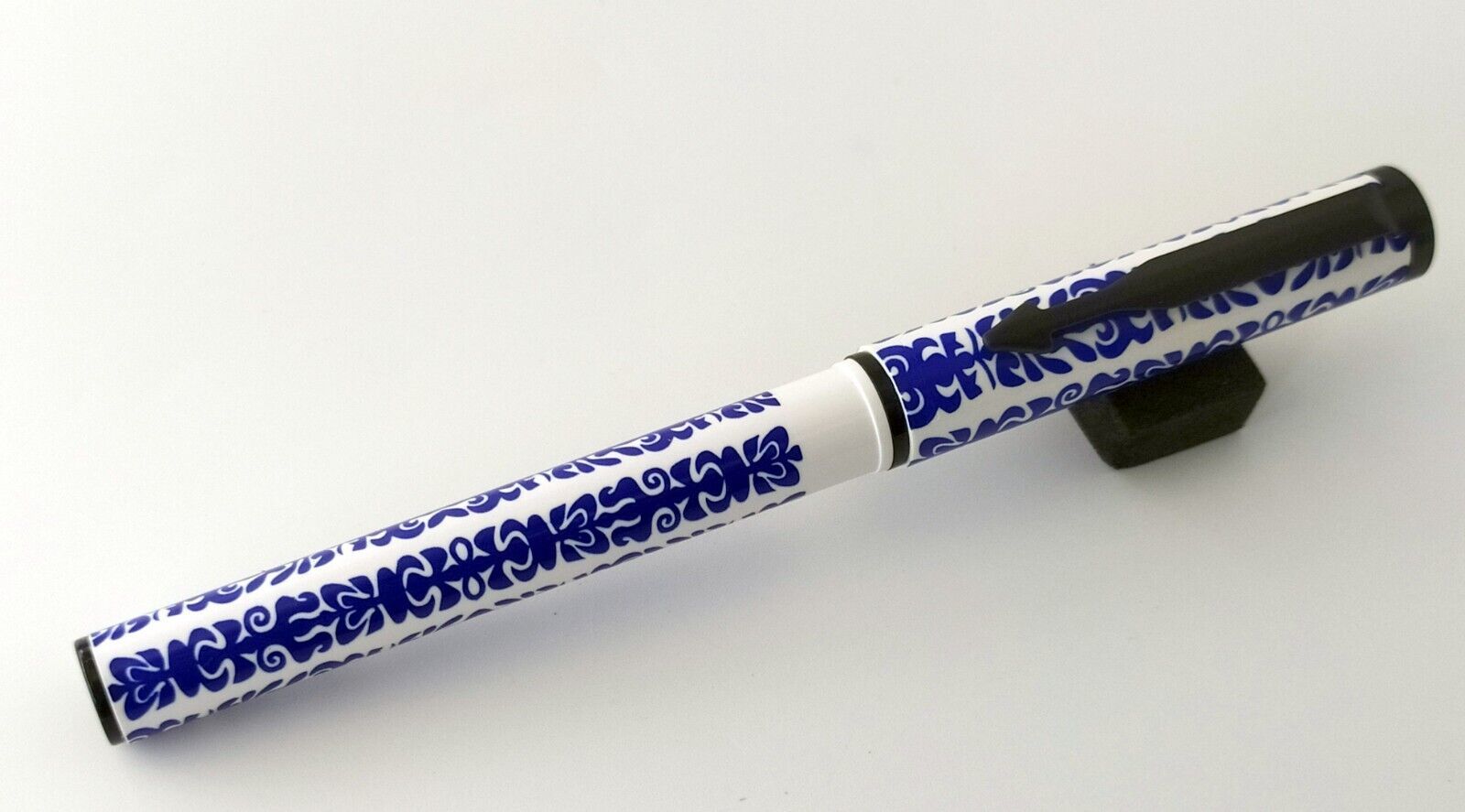 Parker Beta Special Edition BallPoint Pen Ballpen Ball Pen Motley Blue new - $10.99