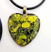 Vintage Heart Inlay Necklace Acrylic/Resin Handmade Rubber Loop Maine B67 - $12.50