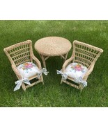 Pleasant Company American Girl Samantha’s Wicker Table &amp; Chairs 1988 Vin... - $3,354.24 MXN
