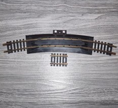 HO Scale Tyco 25671 Vtg Brass 18&quot; Radius Curve Terminal Rerailer Track - £4.22 GBP