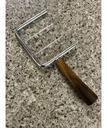 Vintage Cheese Cutter Wire Slicer Brown Bakelite Handle - €17,21 EUR Vintage Cheese Cutter Wire Slicer Brown Bakelite Handle - €17,21 EUR