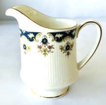 Paragon Coniston Fine Bone China Creamer Her Majesty the Queen Made in England - £13.91 GBP