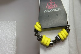 Paparazzi Bracelet Kids - Starlet Shimmer (new)3 Yellow Circles & Gun Metal Grey - $3.19