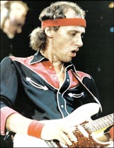 Dire Straits Mark Knopfler with Fender Stratocaster guitar 8 x 11 pin-up photo - £3.30 GBP
