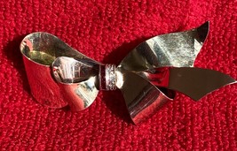 Vintage Jewelry Taylord 1/20 12K Gold Filled Bow Tie PIN Red &amp; White Rhinestones - £39.56 GBP