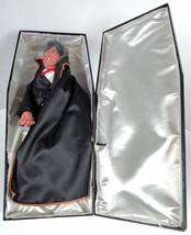 Vintage 1990 Funny Toys Dracula Vampire in Coffin w/ Flashing Eyes &amp; Sound F/X - £19.31 GBP