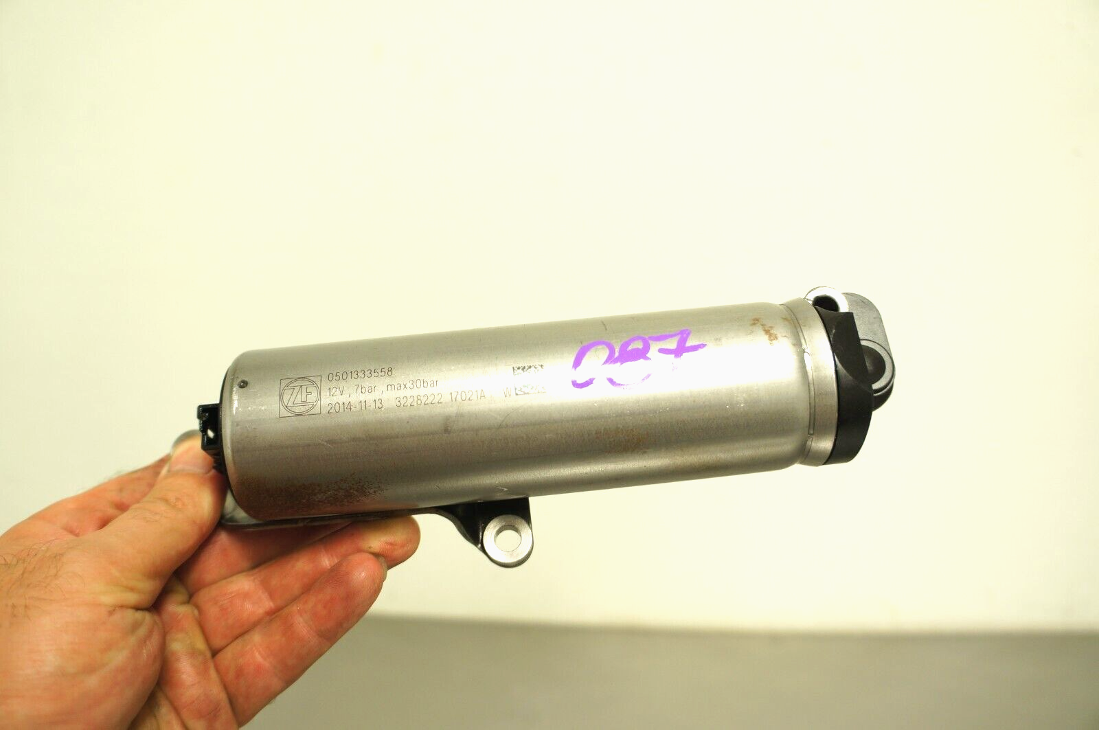 2012-2016 bmw f10 528i transmission valve body oil solenoid pump - $75.87