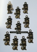 10 Bronze Pl QUEEN CAT kitty jewelry charms, earrings or pendants CFP173 - £3.12 GBP