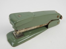 Vintage Arrow Fastener Co # 25 Stapler Green Enamel S25/49 Staples Working - £11.09 GBP