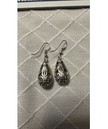 Etched Silver Tear Drop Dangle Earrings. - $11.05 CAD