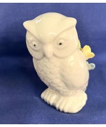 Vintage Novelty Milk Glass Owl Pin Cushion 3&quot; Tall w Porcelain Flowers - $150.57 MXN