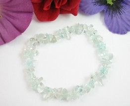 Vintage Bracelet Pale Blue Clear Glass Or Stone Chips Elastic Stretchy 7&quot; - £13.32 GBP