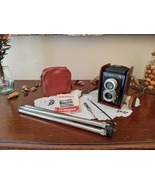 Rare 6x6 Lumireflex camera with its bag, flash and tripod, 50's